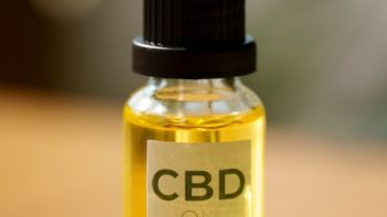 CBD : huile, infusion, e-liquide — quelle méthode pour quel besoin ?